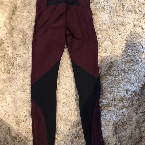 Under Armour Compression Leggings - Picture 3 of 3